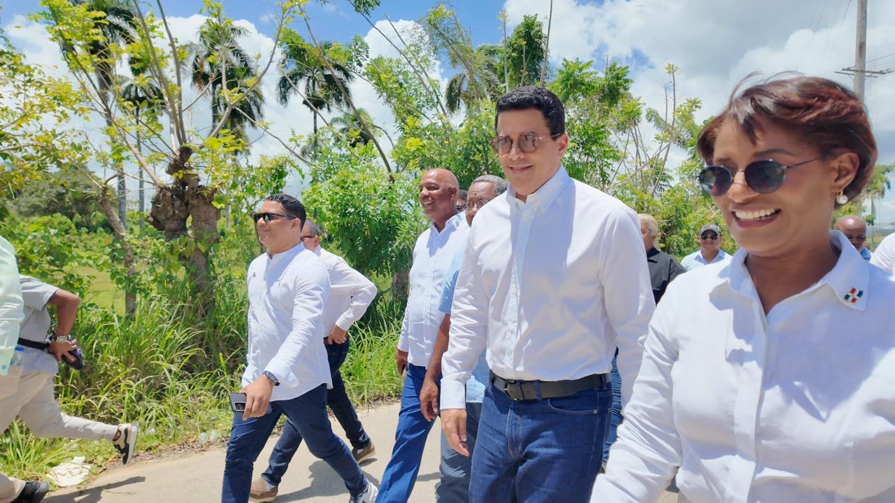 David Collado pone en marcha obra vial que mejorará acceso a Uvero Alto desde Nisibón - Noticias de hoy en República Dominicana | De Último Minuto