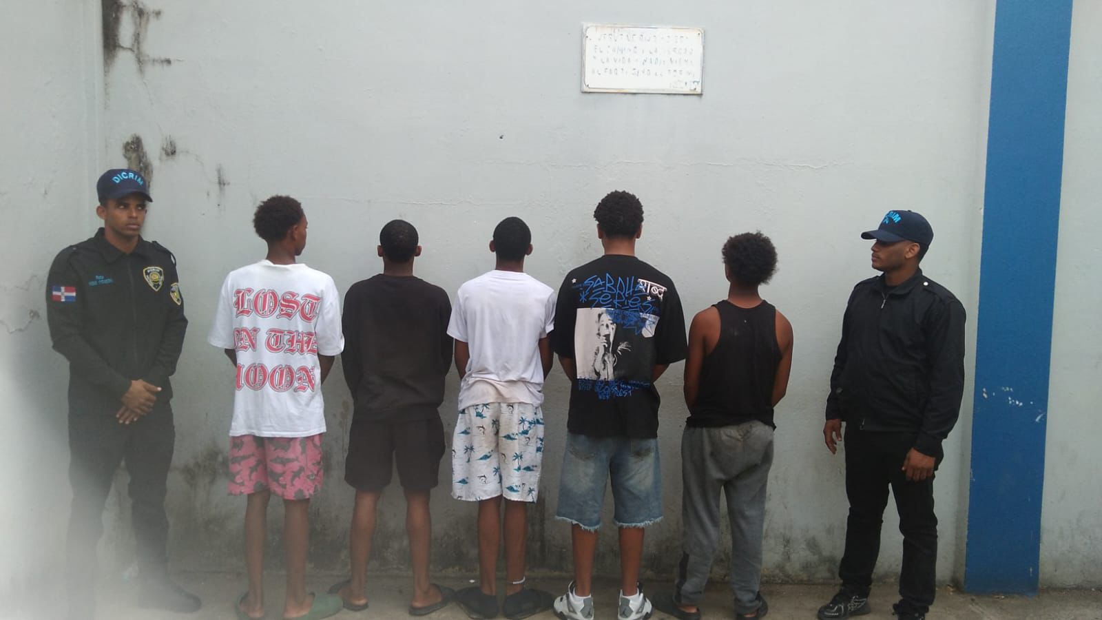 Detienen a cinco hombres por presunto caso de maltrato animal en Sabana Perdida