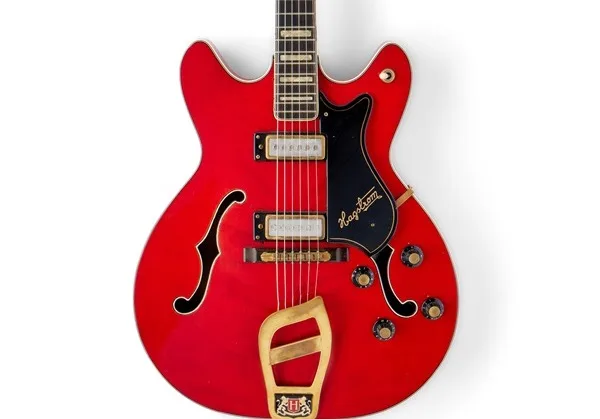 Sotheby’s subastará en Nueva York la guitarra rojo cerezo del ‘Rey del Rock’ Elvis Presley - Noticias de hoy en República Dominicana | De Último Minuto