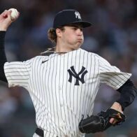 Schlittler domina en Fenway y Yankees completan barrida sobre Boston - Noticias de hoy en República Dominicana | De Último Minuto