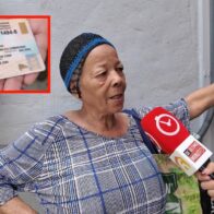 Mujer de avanzada edad solicita pensión ante precaria situación de salud y vivienda