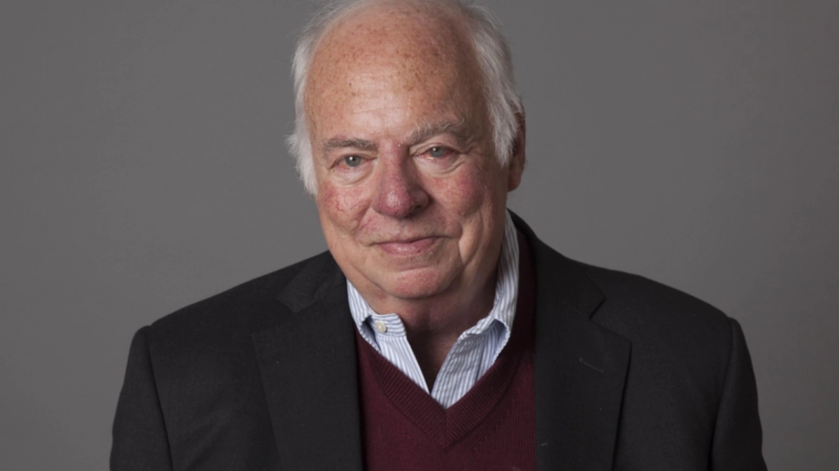 PUCMM reconoce trayectoria internacional de Abraham F. Lowenthal