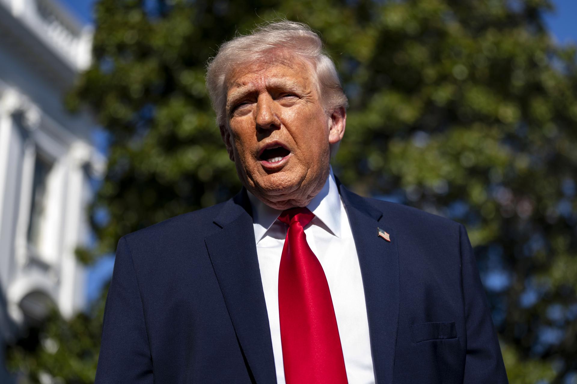 Trump amenaza con "eliminar inmediatamente" buques iraníes que se salten bloqueo en Ormuz