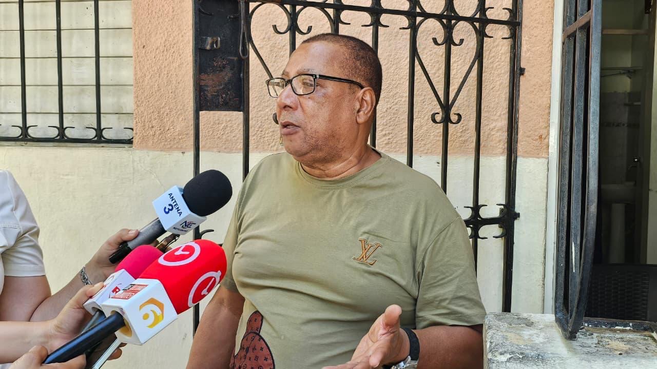Padre exige justicia por muerte de su hija en El Farolito; acusa a familiares del sospechoso de “encubrimiento” - Noticias de hoy en República Dominicana | De Último Minuto