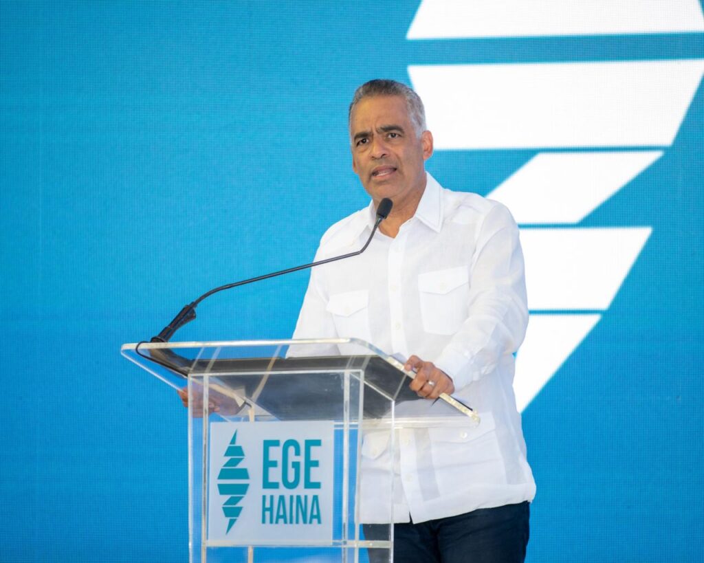 Presidente Abinader inaugura en Valverde la primera central híbrida eólica y solar del país | 4 | Presidente Abinader inaugura en Valverde la primera central híbrida eólica y solar del país - Noticias de hoy en República Dominicana | De Último Minuto