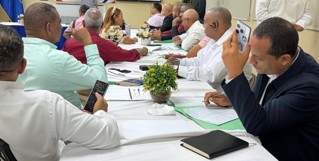 FP cuestiona fallas del MINERD en Evaluación de Desempeño Docente - Noticias de hoy en República Dominicana | De Último Minuto