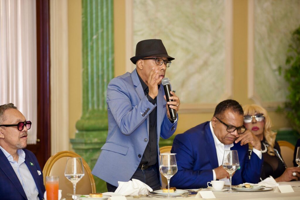 Abinader reafirma respaldo a la clase artística y escucha propuestas del sector cultural - Noticias de hoy en República Dominicana | De Último Minuto
