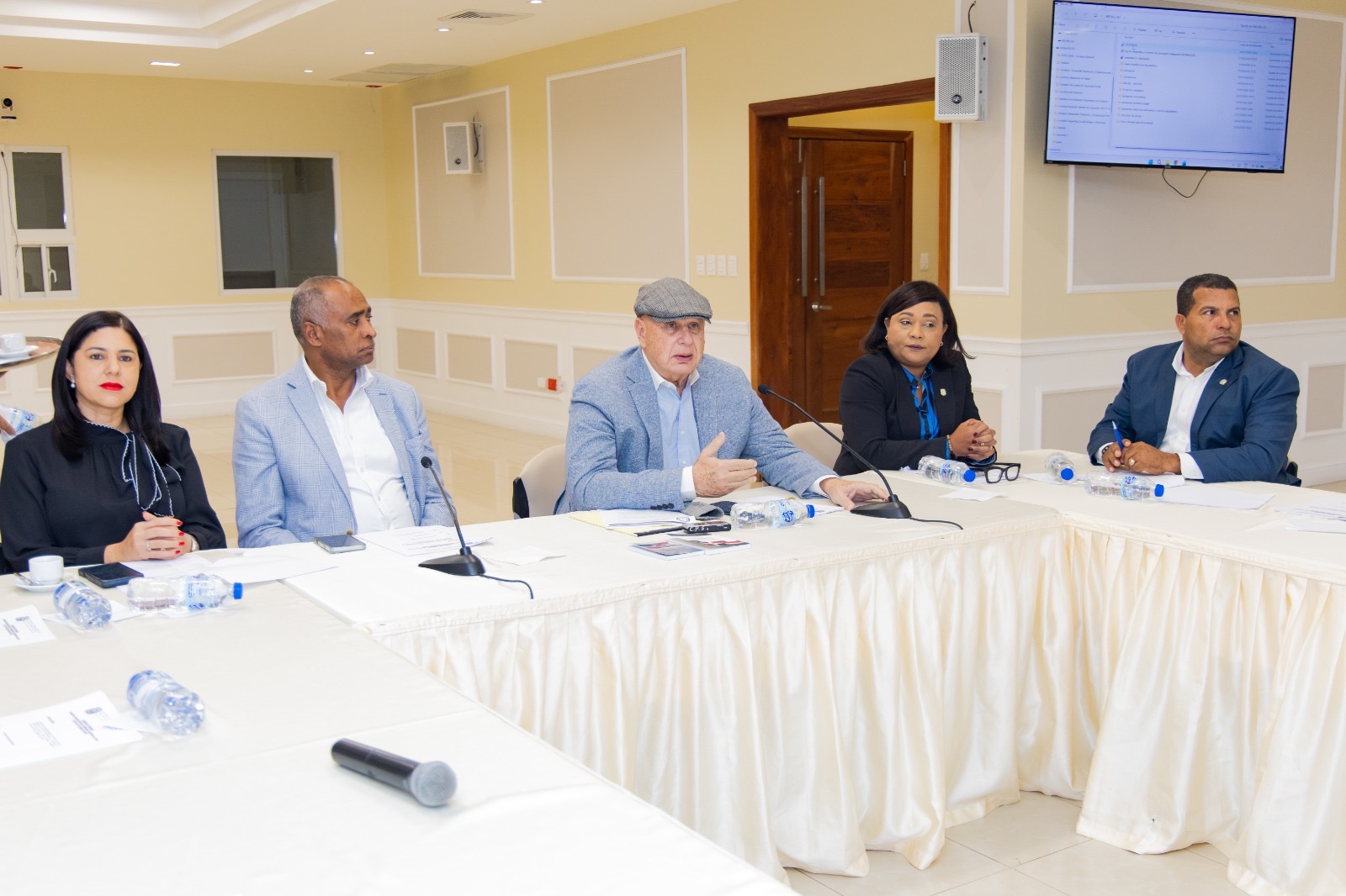 Comisión de Hacienda escuchará al SNS sobre incentivos a médicos en la frontera - Noticias de hoy en República Dominicana | De Último Minuto