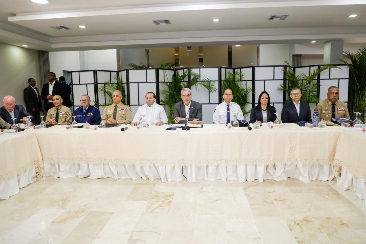 Presidente Abinader encabeza reunión de seguimiento al Plan de Seguridad Ciudadana - Noticias de hoy en República Dominicana | De Último Minuto