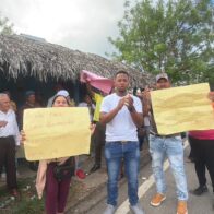 Comunitarios de Loma Atravesada protestan exigiendo respuestas al ministro de Obras Públicas, Eduardo Estrella - Noticias de hoy en República Dominicana | De Último Minuto