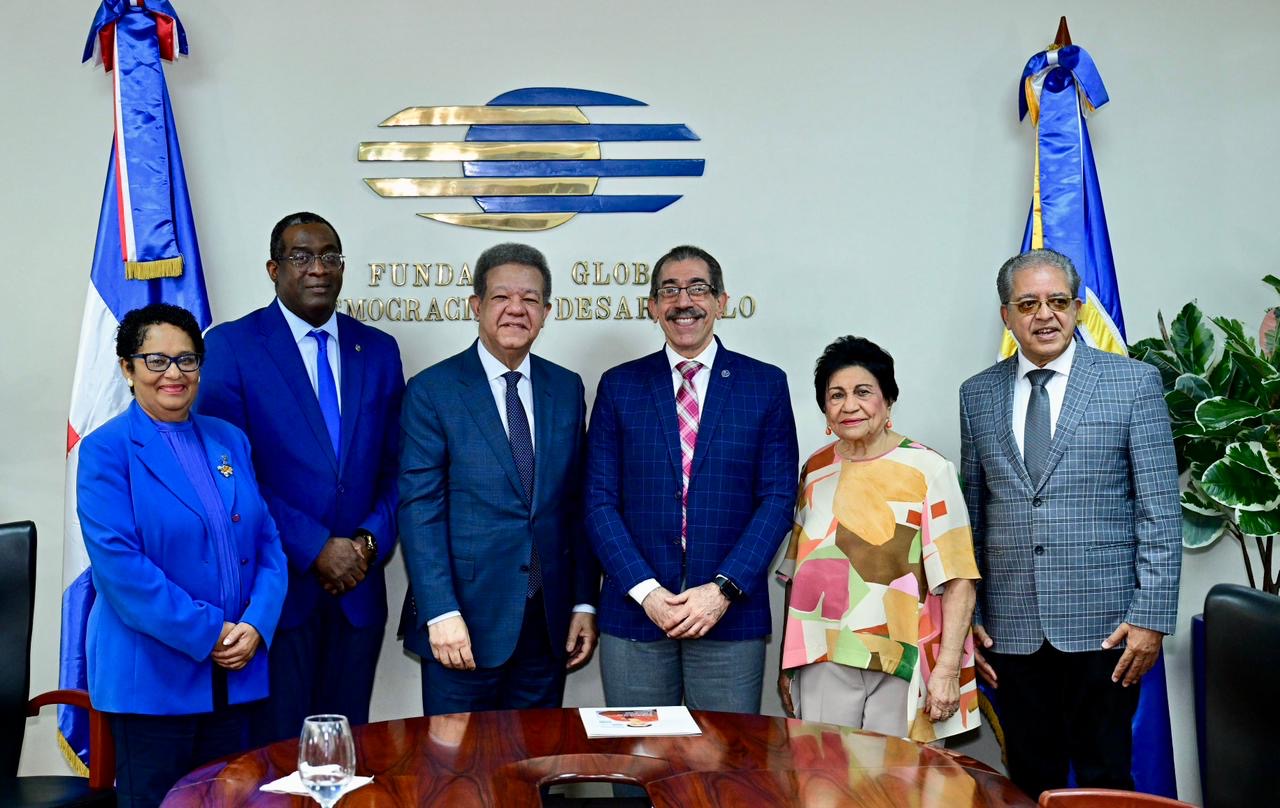 Leonel Fernández recibe en Funglode a Jorge Asjana, candidato a rector de la UASD - Noticias de hoy en República Dominicana | De Último Minuto