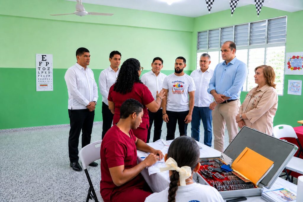 Más de 650 estudiantes reciben atenciones médicas en jornada integral del INABIE en La Vega - Noticias de hoy en República Dominicana | De Último Minuto