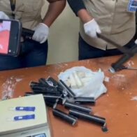 DNCD ocupa cocaína oculta en tubos de maletas y arresta a española en aeropuerto del Cibao - Noticias de hoy en República Dominicana | De Último Minuto