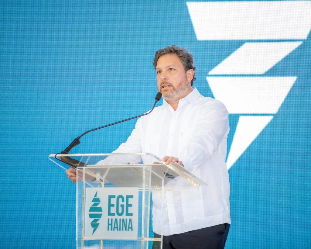 Presidente Abinader inaugura en Valverde la primera central híbrida eólica y solar del país | 5 | Presidente Abinader inaugura en Valverde la primera central híbrida eólica y solar del país - Noticias de hoy en República Dominicana | De Último Minuto