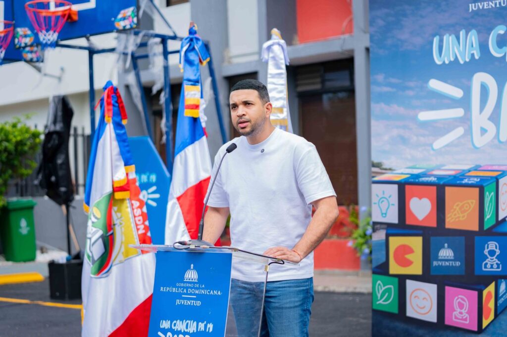 “Una Cancha Pa’ Mi Barrio” llega a Santo Domingo Norte - Noticias de hoy en República Dominicana | De Último Minuto