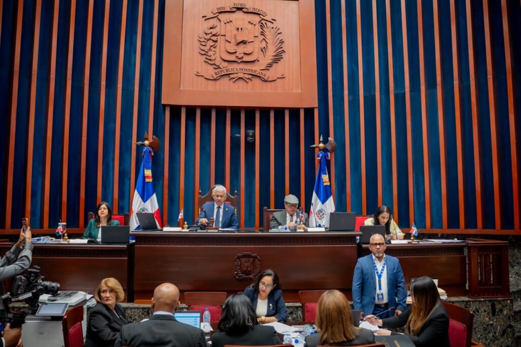 Senado aprueba reforma a Ley de Partidos para fortalecer transparencia y control del financiamiento político - Noticias de hoy en República Dominicana | De Último Minuto