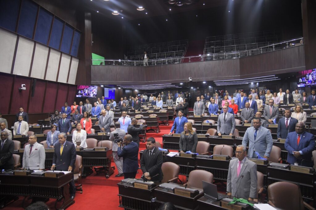 Cámara de Diputados aprueba acuerdos sobre visados con Guinea Ecuatorial y servicios aéreos con Seychelles - Noticias de hoy en República Dominicana | De Último Minuto