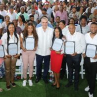 Abinader entregará títulos de propiedad, techados escolares y remozamiento de club Los Cachorros este domingo en SD