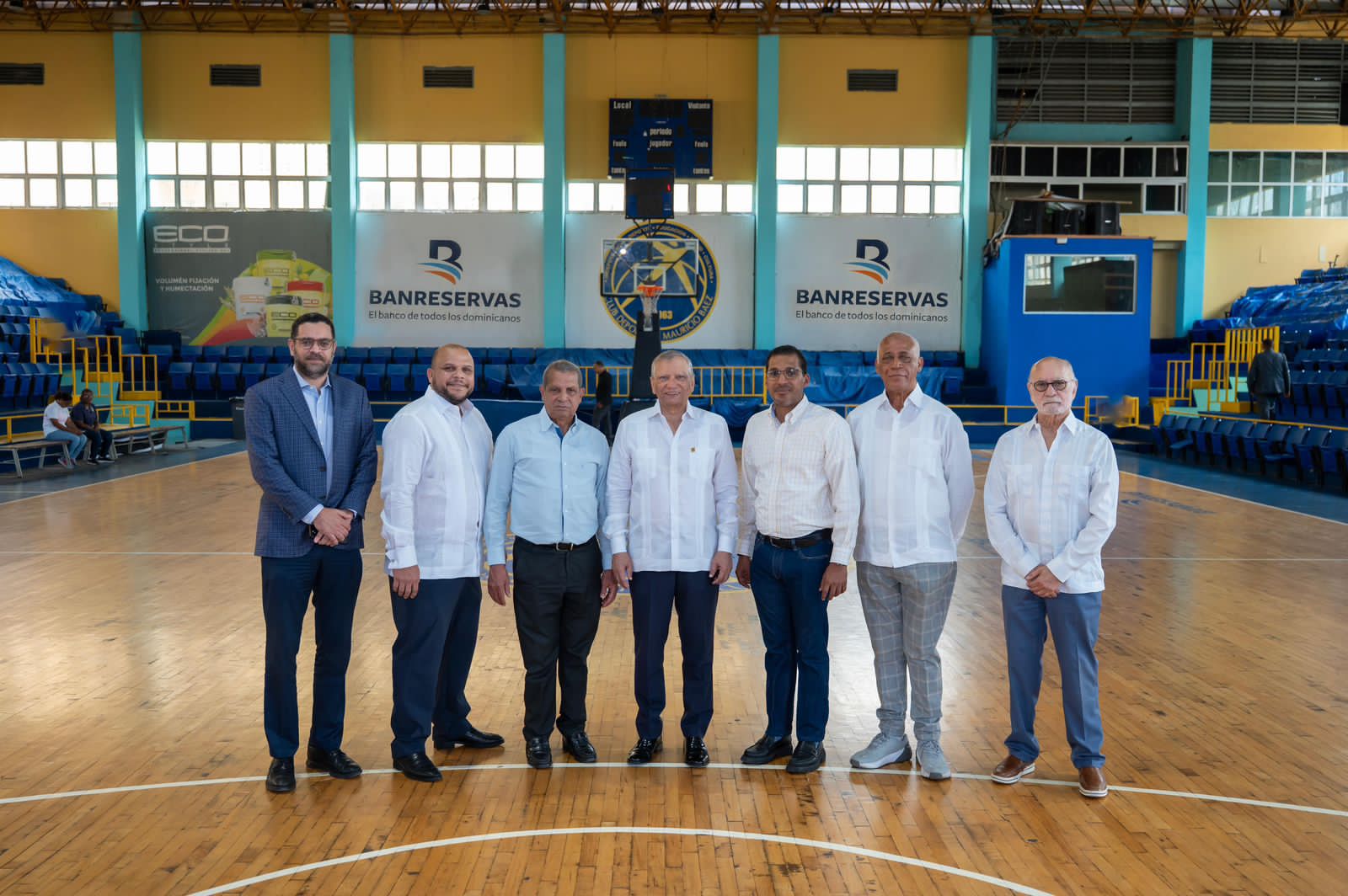 Presidente ejecutivo de Banreservas resalta labor social y comunitaria del Club Mauricio Báez - Noticias de hoy en República Dominicana | De Último Minuto