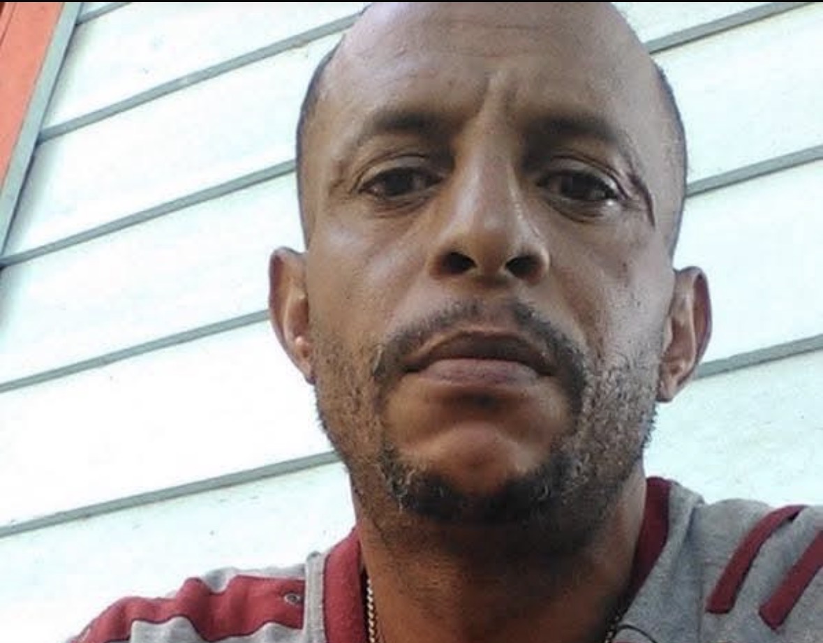 Policía investiga hallazgo de hombre asesinado y abandonado en carretera de Don Pedro, Santiago - Noticias de hoy en República Dominicana | De Último Minuto