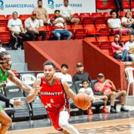 Gigantes castigaron a soles con ofensiva demoledora - Noticias de hoy en República Dominicana | De Último Minuto