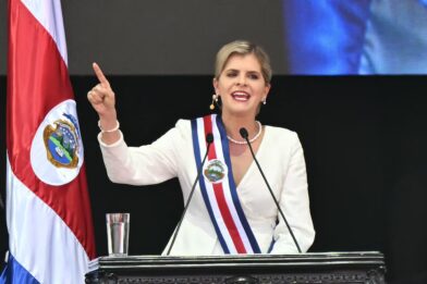 Gobierno de Laura Fernández convoca reunión para enfrentar el crimen organizado