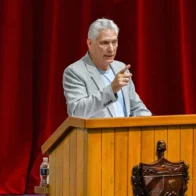 Díaz-Canel afirma que Cuba tiene derecho “legítimo” a defenderse ante amenazas bélicas