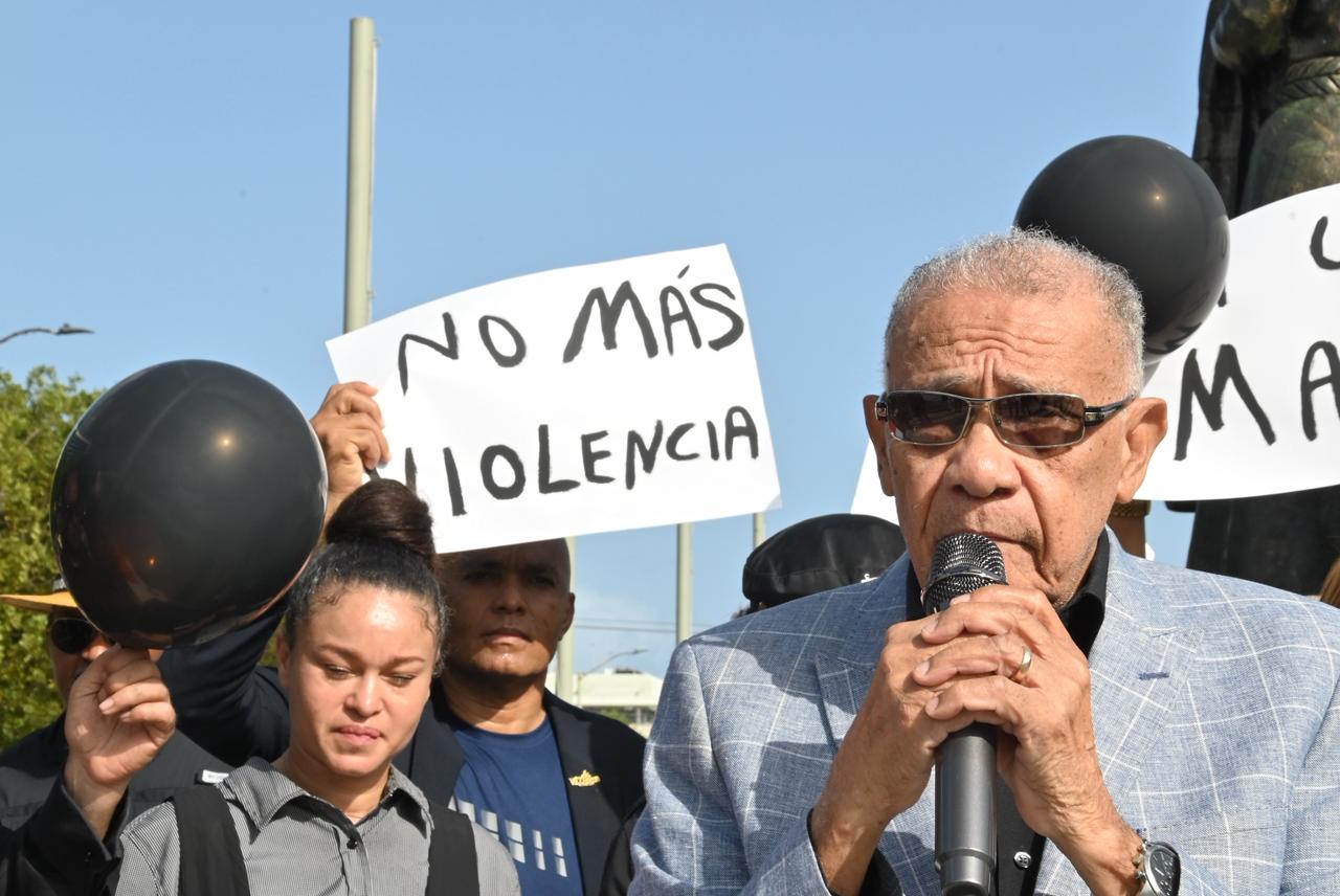Ezequiel Molina condena feminicidios y afirma que quien mata a una mujer “renuncia a su humanidad”