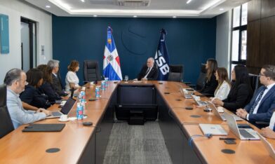 La Superintendencia de Bancos convierte en norma el reporte de datos desagregados por sexo sobre financiamiento a mipymes lideradas por mujeres.