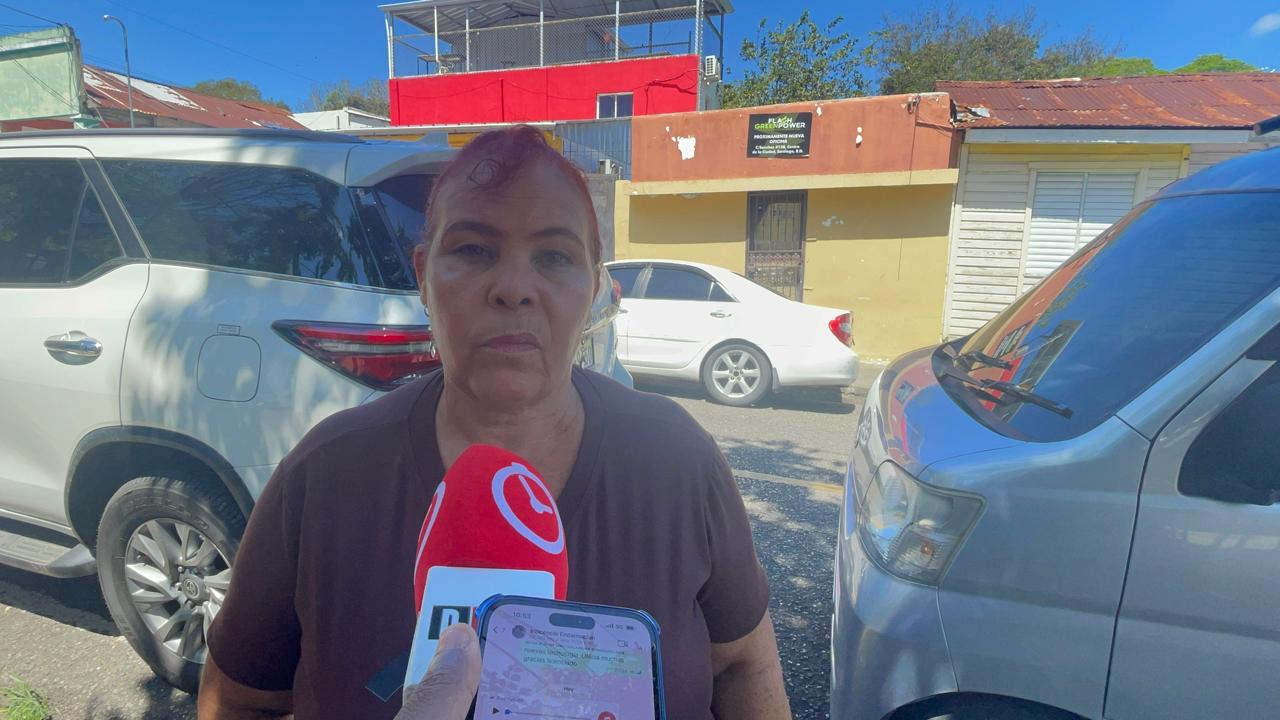 Abuela de niña acusada de herir a otra con casco de botella en Santiago afirma actuó en defensa propia