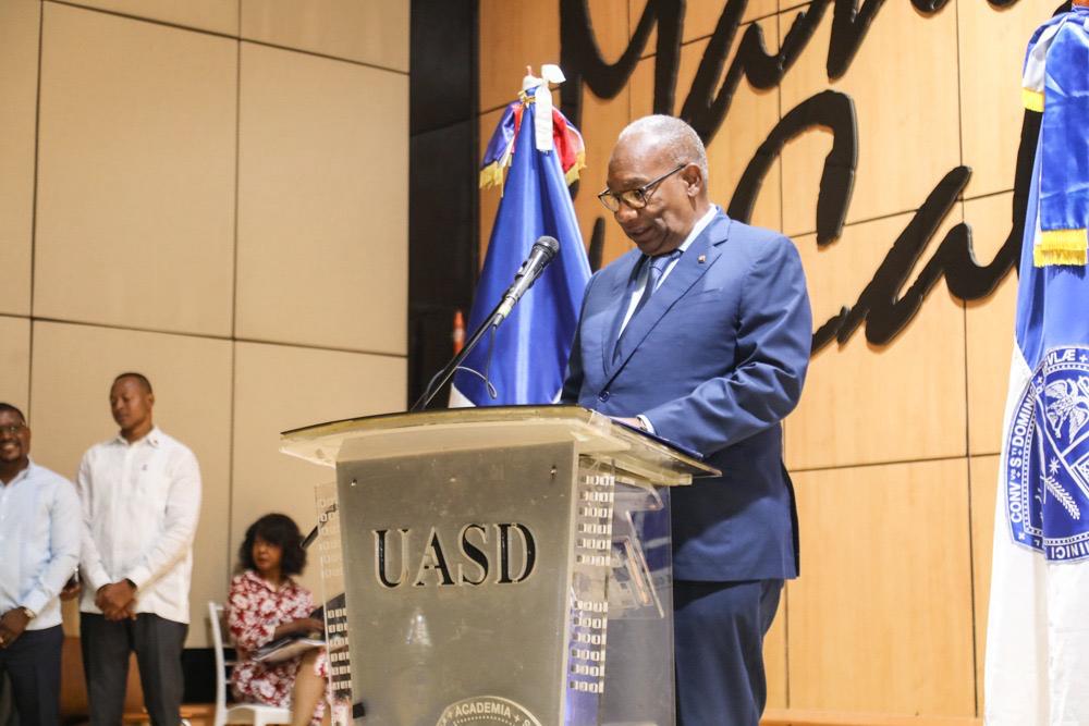 Rector de la UASD es reconocido por gremio de empleados - Noticias de hoy en República Dominicana | De Último Minuto