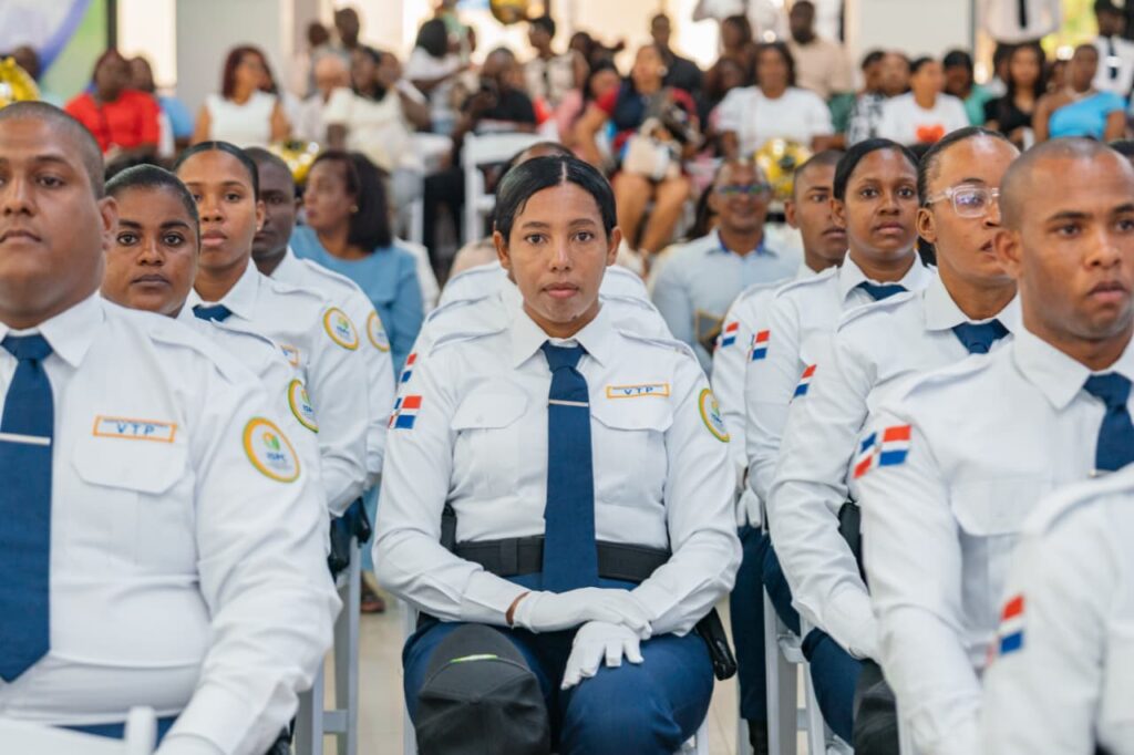 ISEEPENC gradúa 479 nuevos agentes penitenciarios en su 29.ª promoción - Noticias de hoy en República Dominicana | De Último Minuto