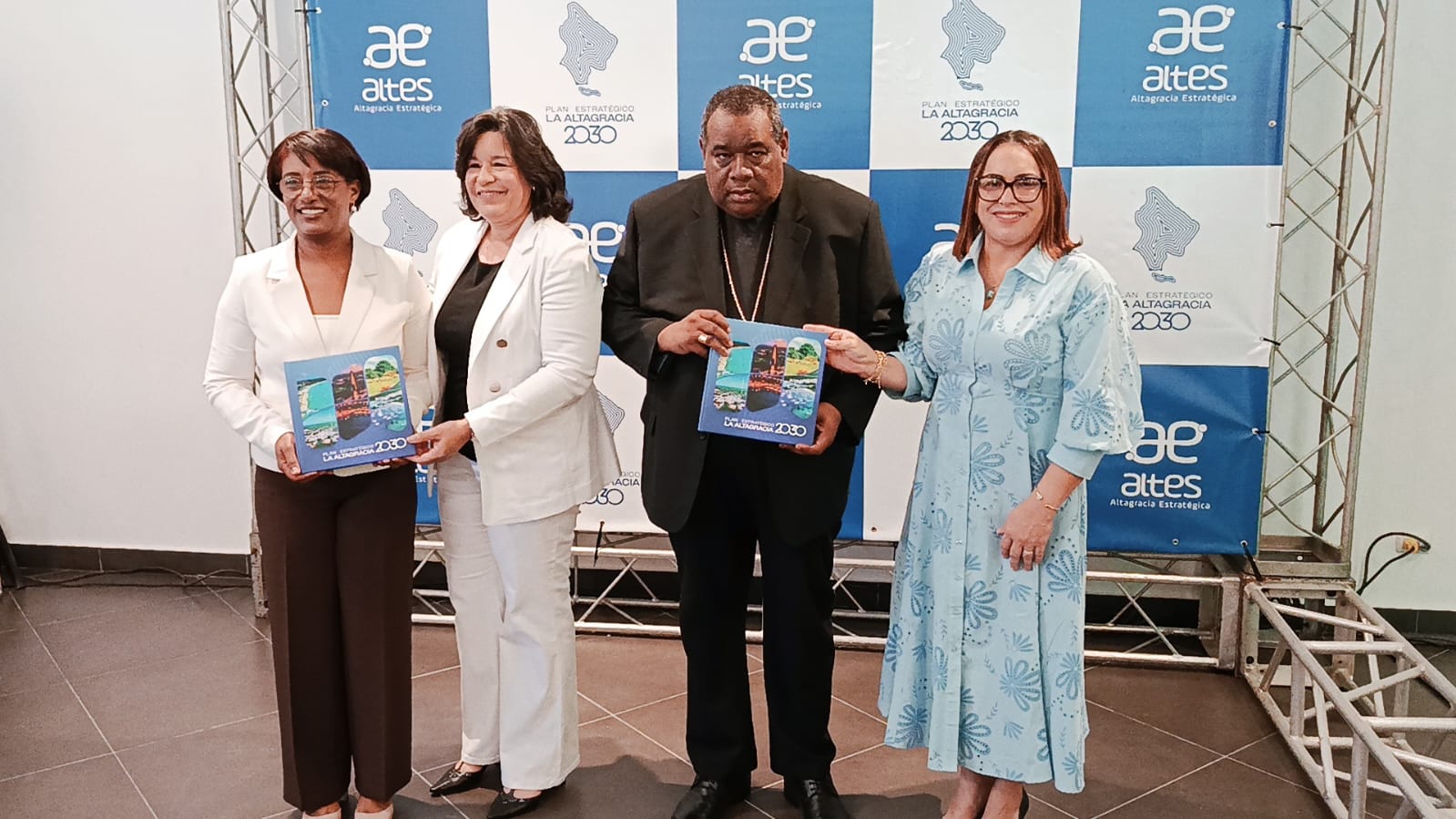 Presentan “Plan Estratégico La Altagracia 2030” en un día histórico para la provincia