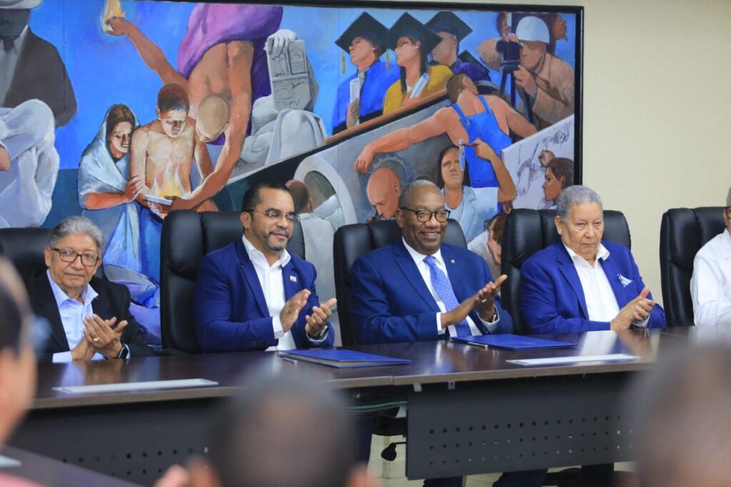 UASD e ITLA impulsarán formación tecnológica e inteligencia artificial en República Dominicana - Noticias de hoy en República Dominicana | De Último Minuto