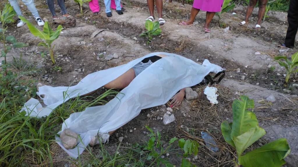 Extranjera es hallada muerta próximo a la Circunvalación de Azua - Noticias de hoy en República Dominicana | De Último Minuto