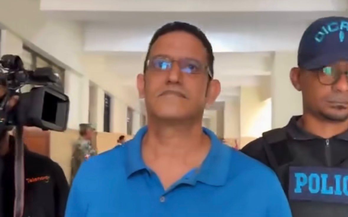 Se entrega hombre vinculado a la muerte de “El Bronco del Cibao” tras llamado de Ramón Tolentino*