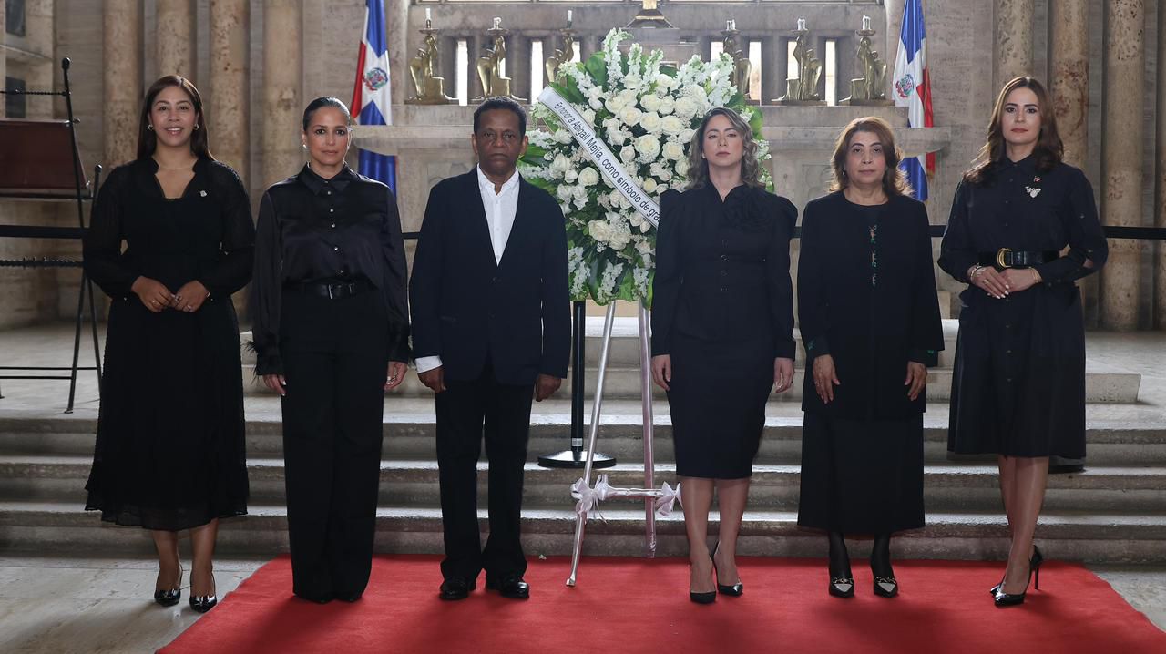 Ministerio de la Mujer y JCE honran a Abigail Mejía e inician jornada nacional por el Día de las Sufragistas - Noticias de hoy en República Dominicana | De Último Minuto