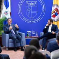 Leonel destaca pensamiento crítico y lectura como bases del liderazgo en conversatorio en la PUCMM - Noticias de hoy en República Dominicana | De Último Minuto