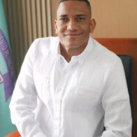 Regidor Sandy Báez llama a la juventud a actuar con prudencia ante aumento de accidentes y uso de vaper