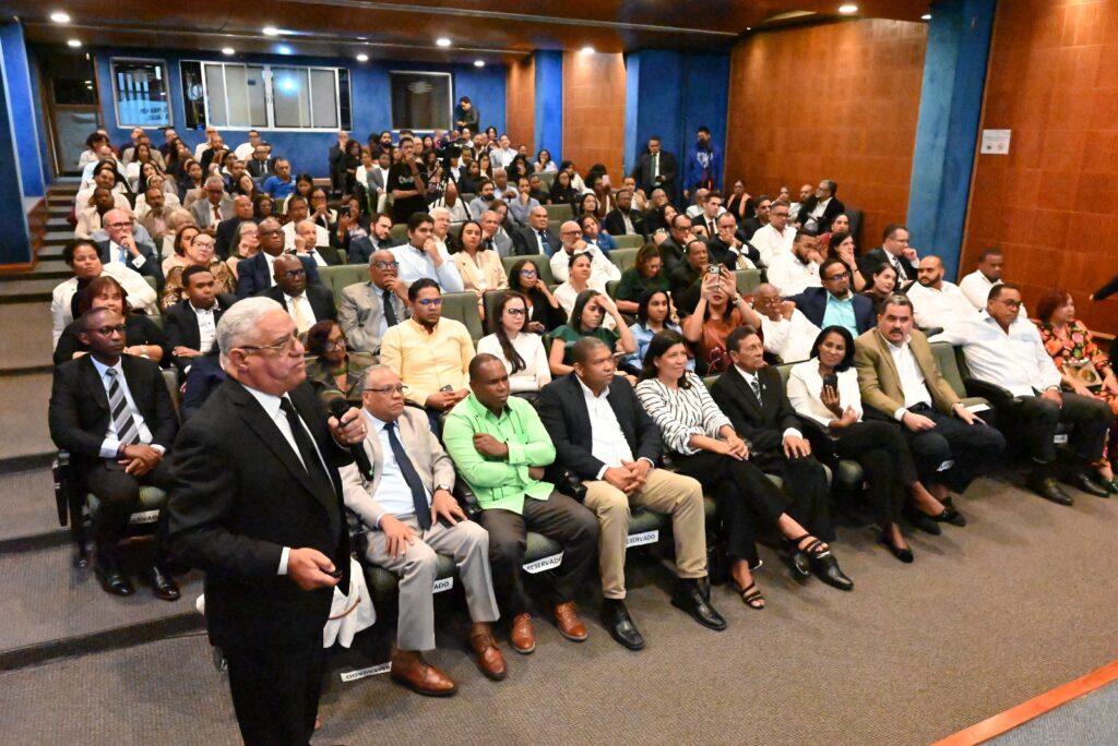 Funglode analiza impacto del nuevo Código Penal en el ejercicio de la medicina - Noticias de hoy en República Dominicana | De Último Minuto