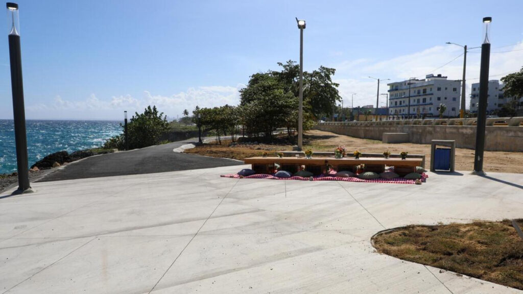 Abinader y ministro Collado inauguran segunda etapa del Malecón de SDE - Noticias de hoy en República Dominicana | De Último Minuto