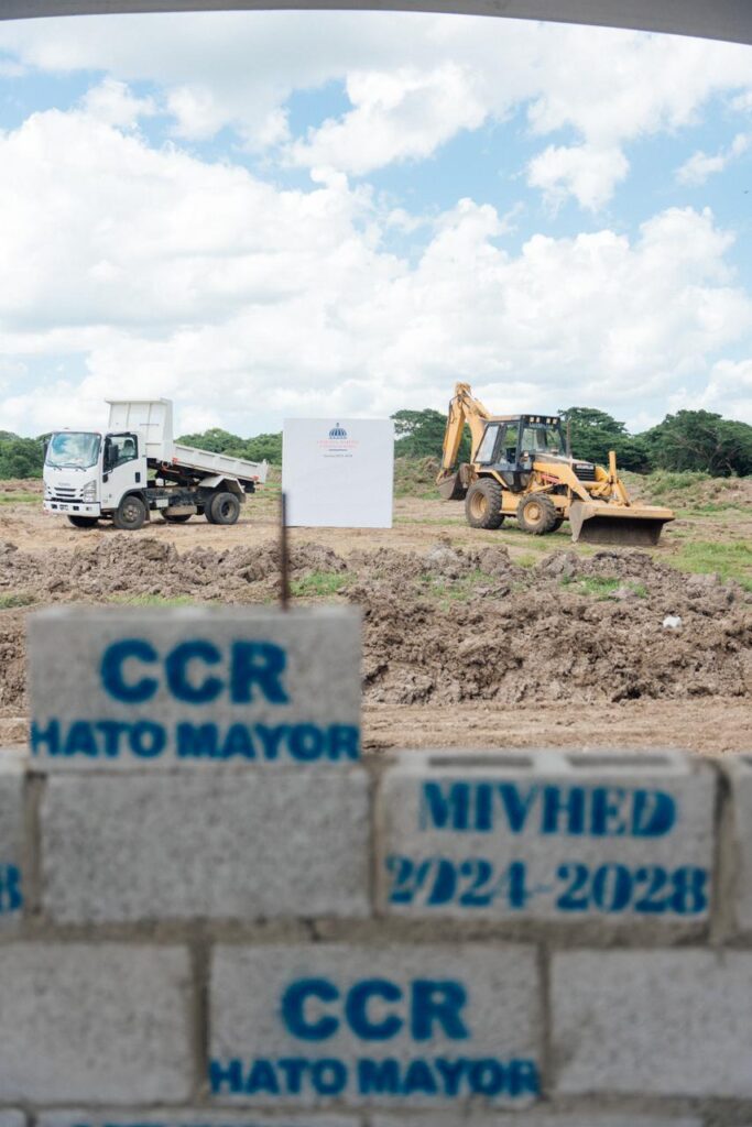 Ministro Ito Bisonó dejó iniciados los trabajos de construcción del Centro de Corrección y Rehabilitación Hato Mayor | 5 | Ministro Ito Bisonó dejó iniciados los trabajos de construcción del Centro de Corrección y Rehabilitación Hato Mayor - Noticias de hoy en República Dominicana | De Último Minuto