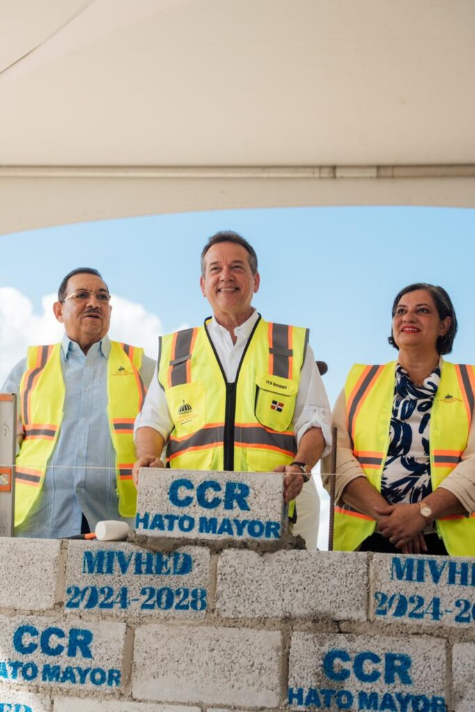 Ministro Ito Bisonó dejó iniciados los trabajos de construcción del Centro de Corrección y Rehabilitación Hato Mayor | 8 | Ministro Ito Bisonó dejó iniciados los trabajos de construcción del Centro de Corrección y Rehabilitación Hato Mayor - Noticias de hoy en República Dominicana | De Último Minuto