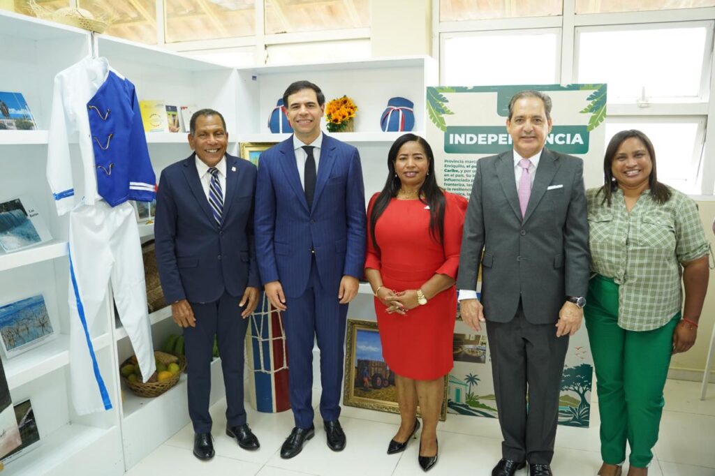 Raquel Peña y Roberto Ángel Salcedo inauguran el Primer Festival Cultural de la Región Enriquillo | 2 | Raquel Peña y Roberto Ángel Salcedo inauguran el Primer Festival Cultural de la Región Enriquillo - Noticias de hoy en República Dominicana | De Último Minuto