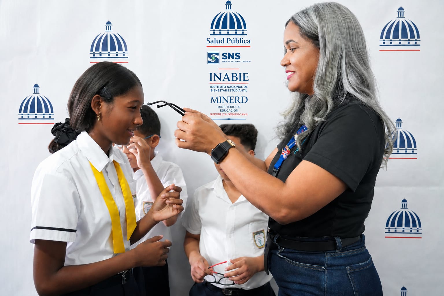 INABIE y SNS ampliarán servicios médicos del Programa Salud Escolar - Noticias de hoy en República Dominicana | De Último Minuto