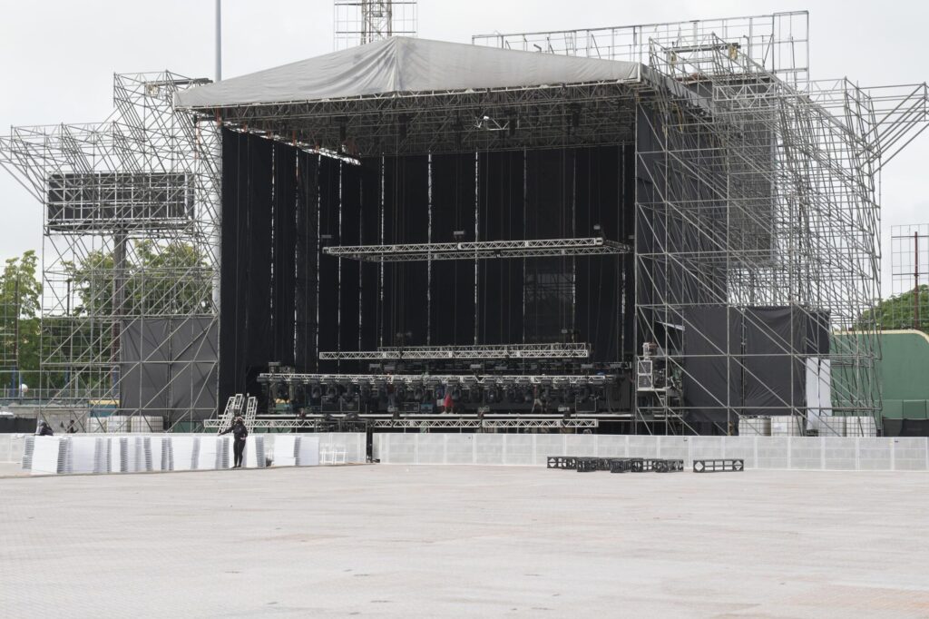 Afinan detalles de montaje para el concierto de Kany García este sábado en el Estadio Quisqueya - Noticias de hoy en República Dominicana | De Último Minuto