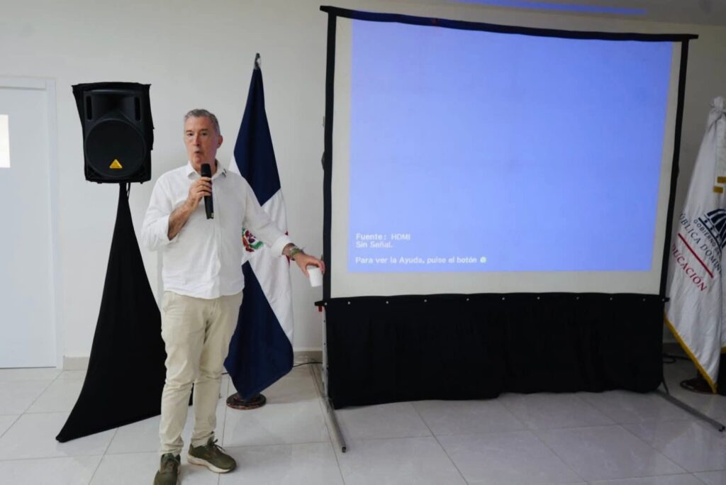Realizan taller en Azua sobre prevención del uso de sustancias psicoactivas en estudiantes - Noticias de hoy en República Dominicana | De Último Minuto