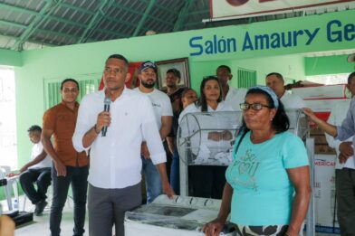Sandy Báez agradece a Ruddy González y David Collado
