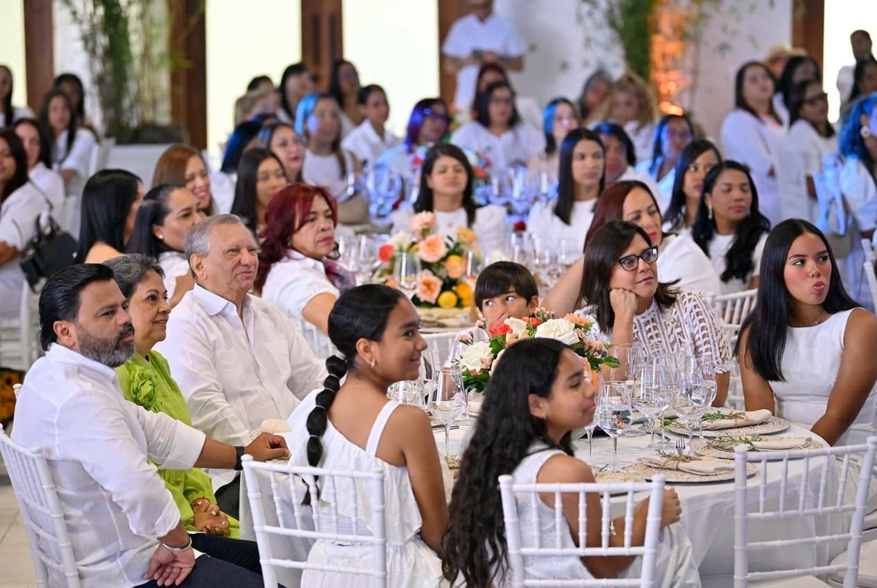 Voluntariado Banreservas celebra el Día de las Madres con el evento “Donde nace el amor”