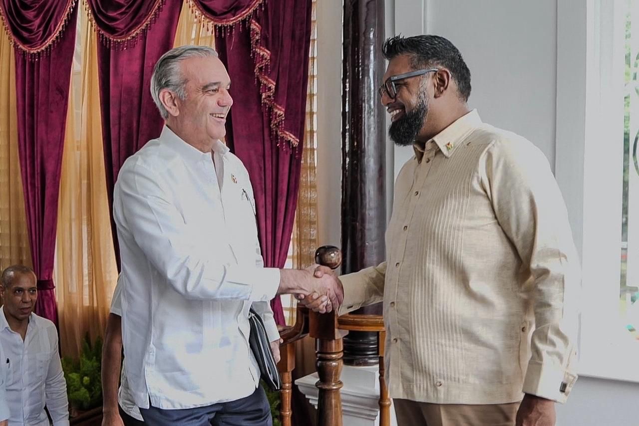 Presidente Abinader sostiene reunión bilateral con su homólogo Mohamed Irfaan Alí - Noticias de hoy en República Dominicana | De Último Minuto